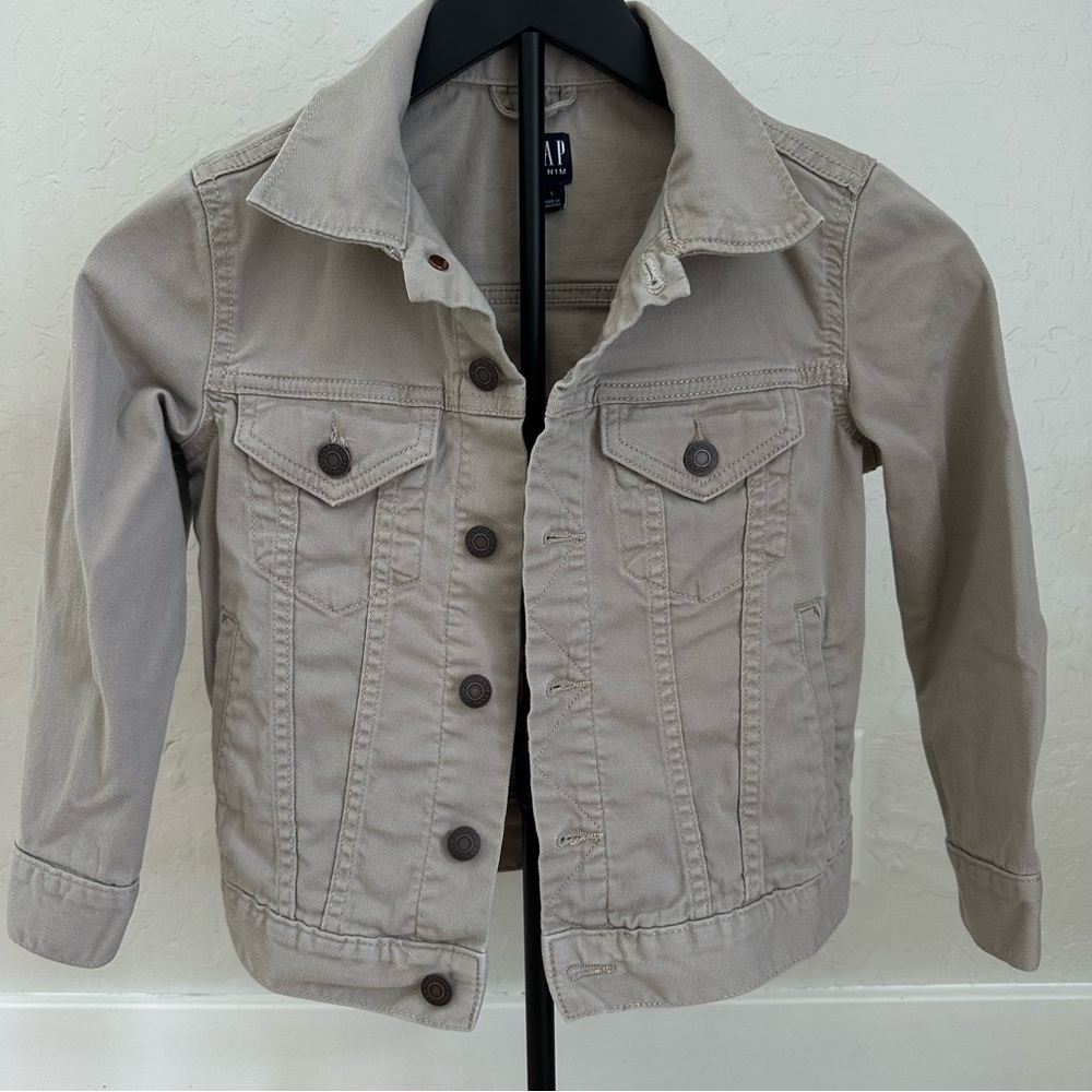 GAP Kids Girls Tan Denim Jacket. Size Small.